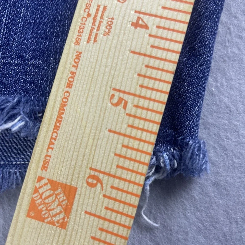 The Diva Denim Jean‎ Shorts Size 6 Reg Frayed Hem Blue Casual Everyday - Picture 10 of 11